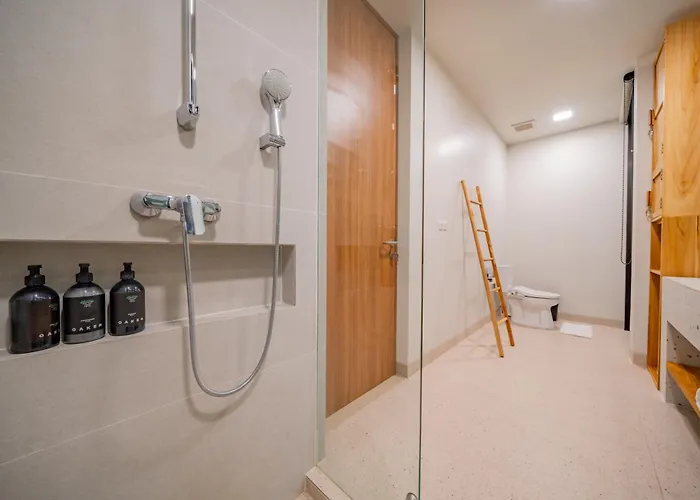 Umah Jerapah Canggu, Exquisite Brand New 2br - 10 Minutes To Batu Bolong ヴィラ *