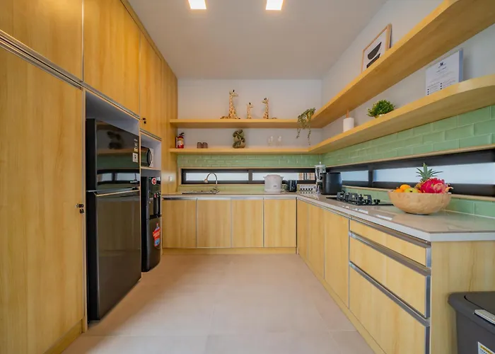 ヴィラ Umah Jerapah Canggu, Exquisite Brand New 2br - 10 Minutes To Batu Bolong チャングー
